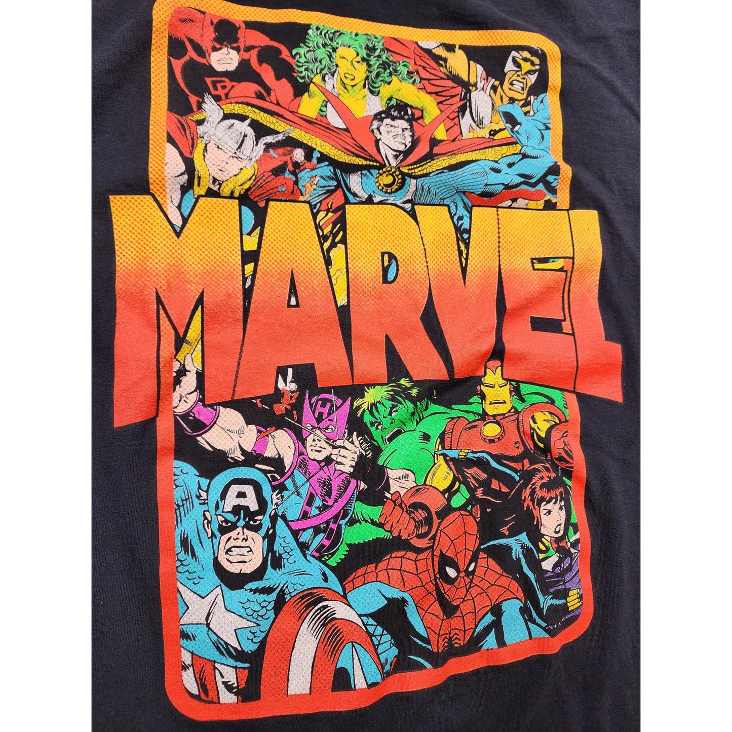 Marvel T Shirt Mens XL Crew Neck Superhero Graphic Retro Tee Bold Short Sleeve