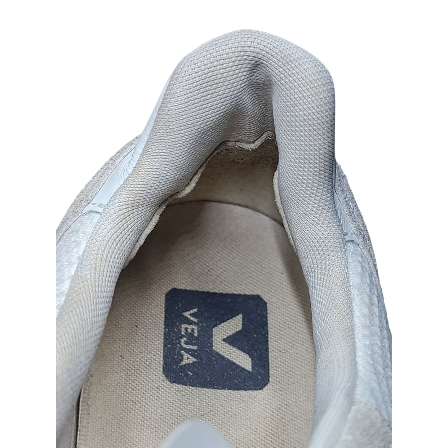 Veja Shoes V-10 Low Top Sustainable Sneakers Womens 10 White Lace Up Brazil