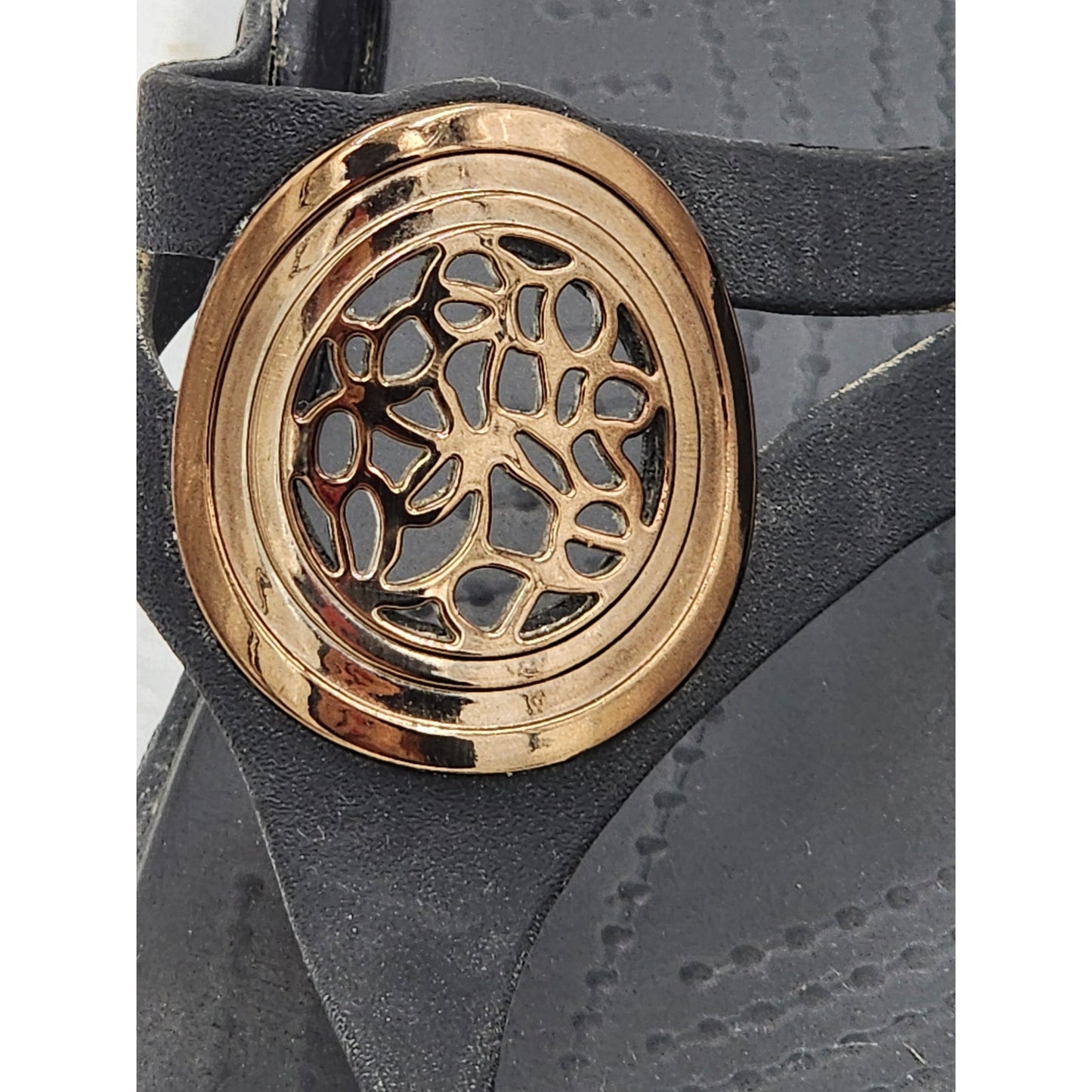 Crocs Sandals Womens 11 Black Capri V Flip Flop Gold Emblem Summer Beachwear