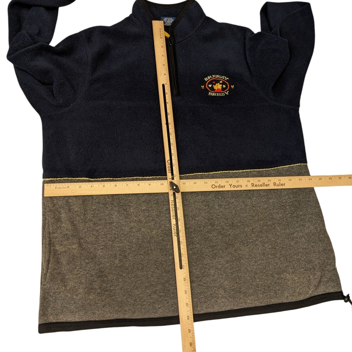 Disney Winnie the Pooh Breezy Beezy Fleece Pullover Adult XL Quarter Zip Graphic