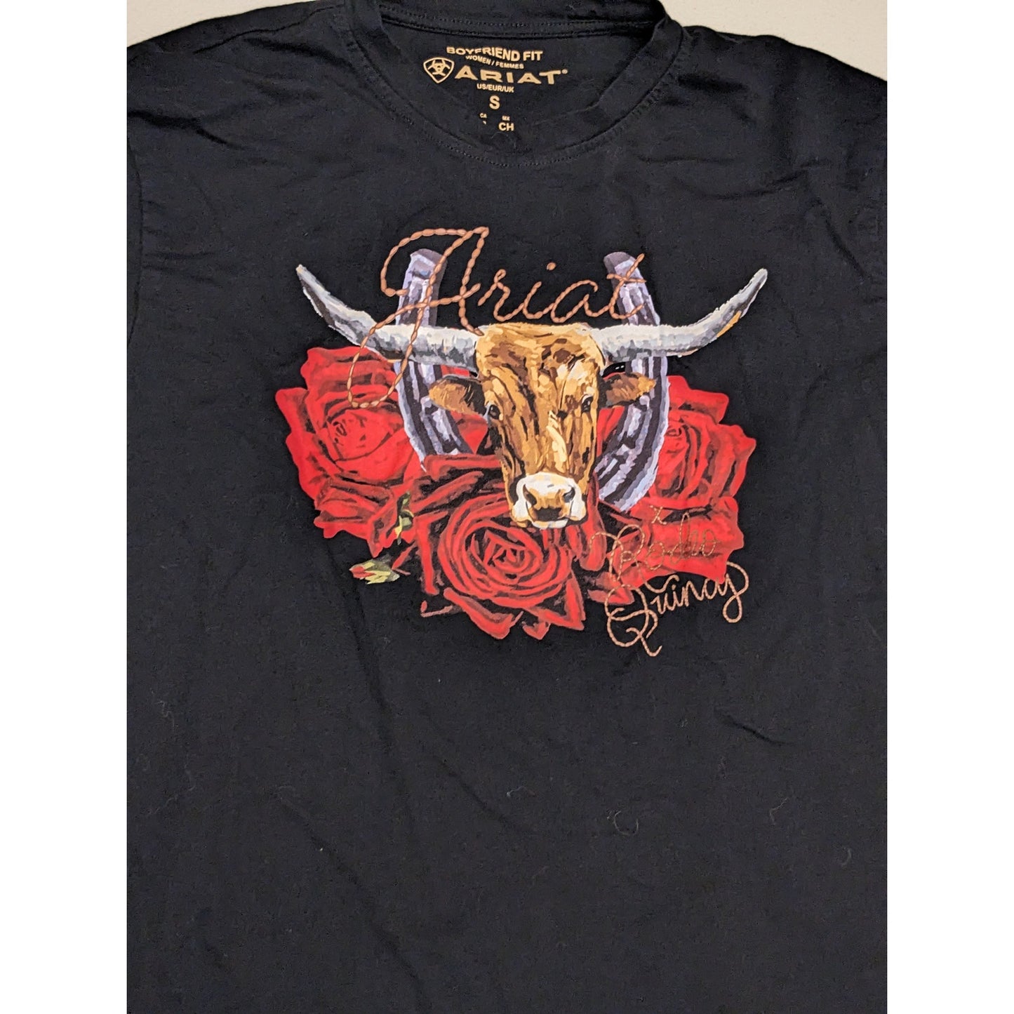 Ariat Western T Shirt Women Small Boyfriend Longhorn Roses Tee Rodeo Cowgirl Top