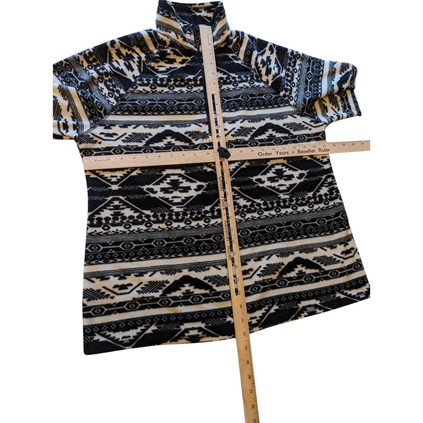 Eddie Bauer Sweater Womens XL Fleece Pullover Aztec Tribal Black White Cozy Warm