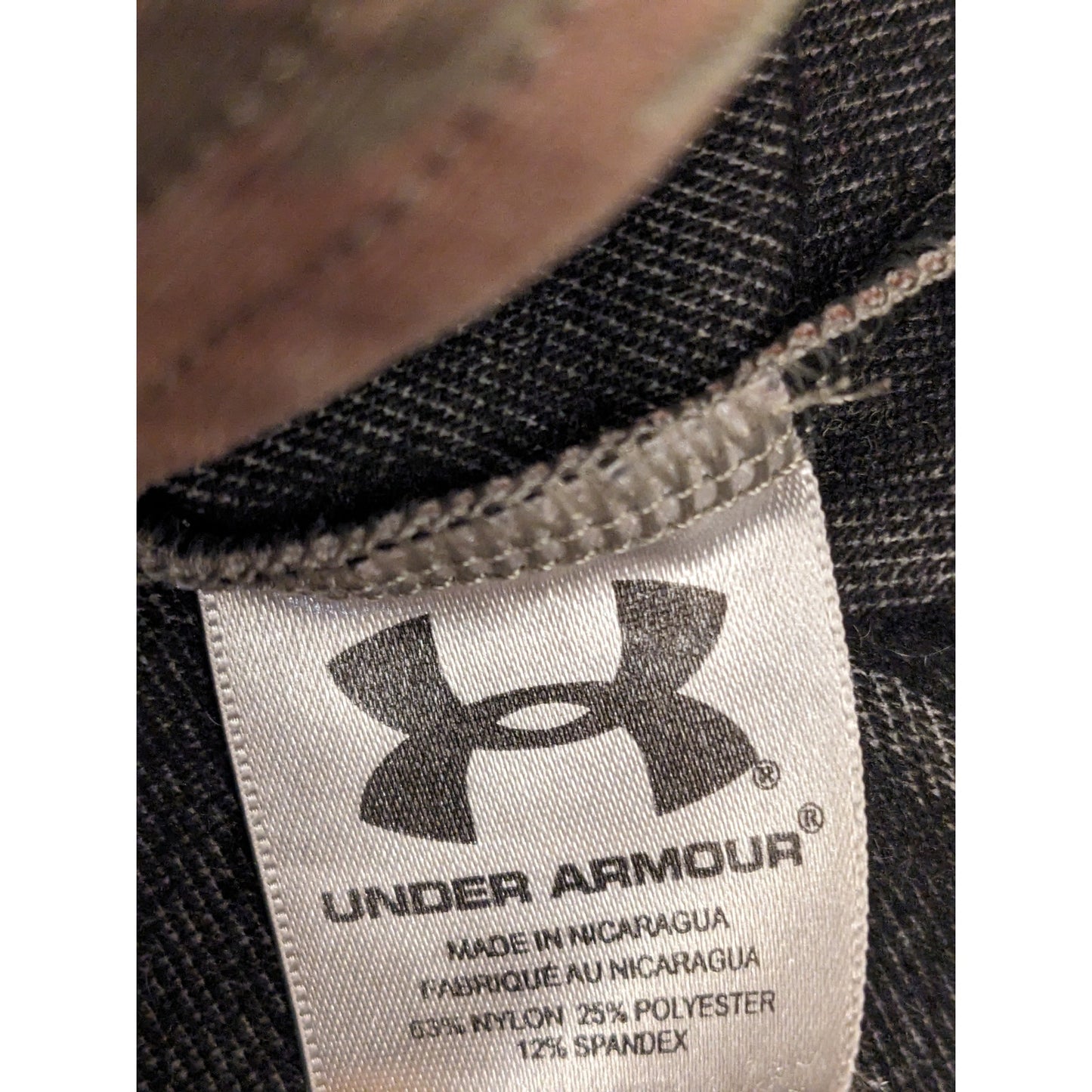Under Armour Realtree Long Sleeve Mock Neck Shirt Women Large Camo Hunting Hike
