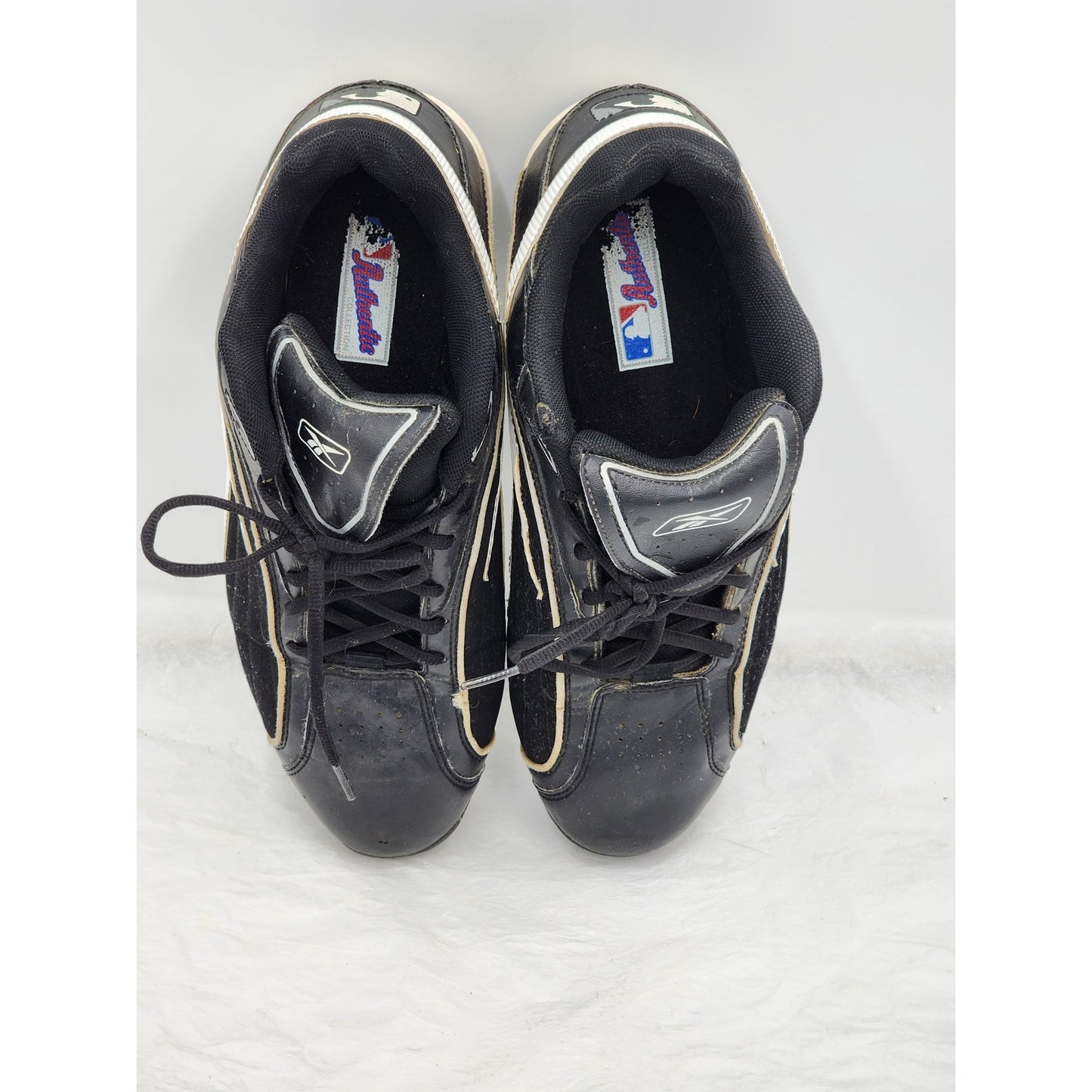 Reebok Shoes Mens Size 11 Baseball Cleats Black White Athletic Sports