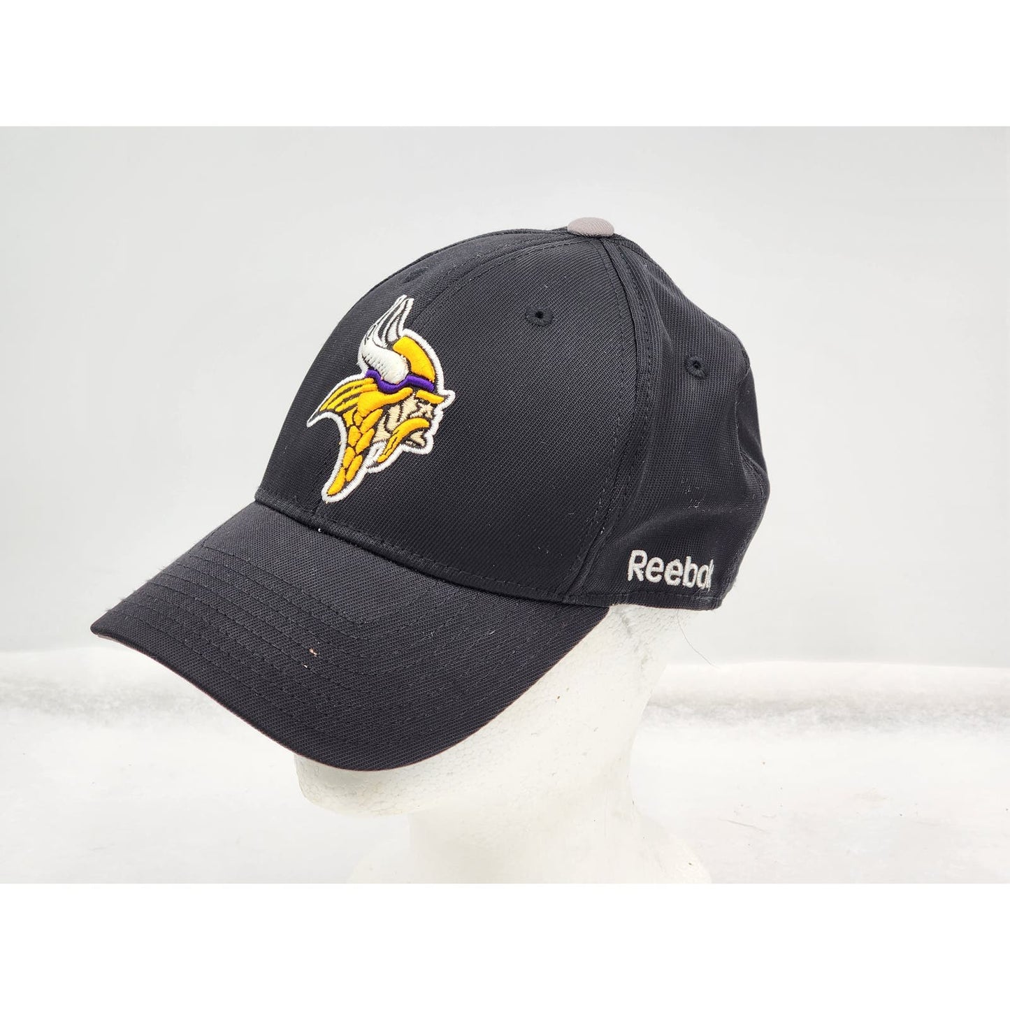 Minnesota Vikings Hat NFL Equipment On Field Reebok Baseball Cap L/XL Sports