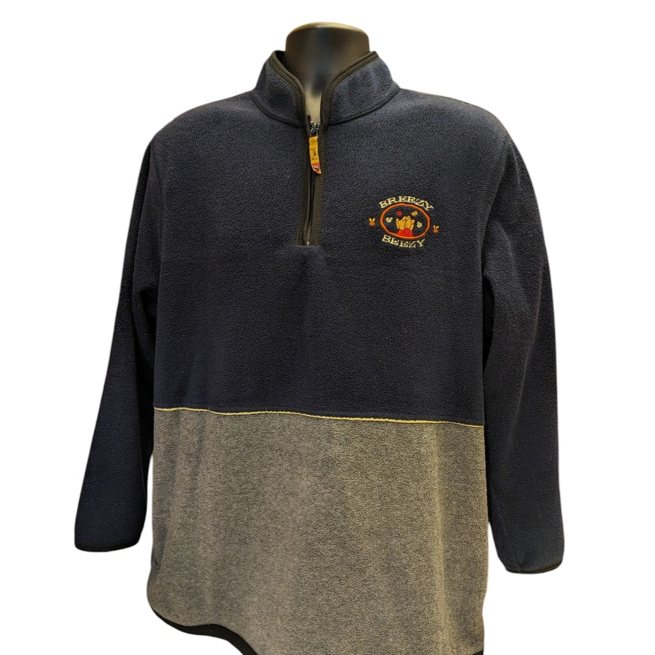 Disney Winnie the Pooh Breezy Beezy Fleece Pullover Adult XL Quarter Zip Graphic