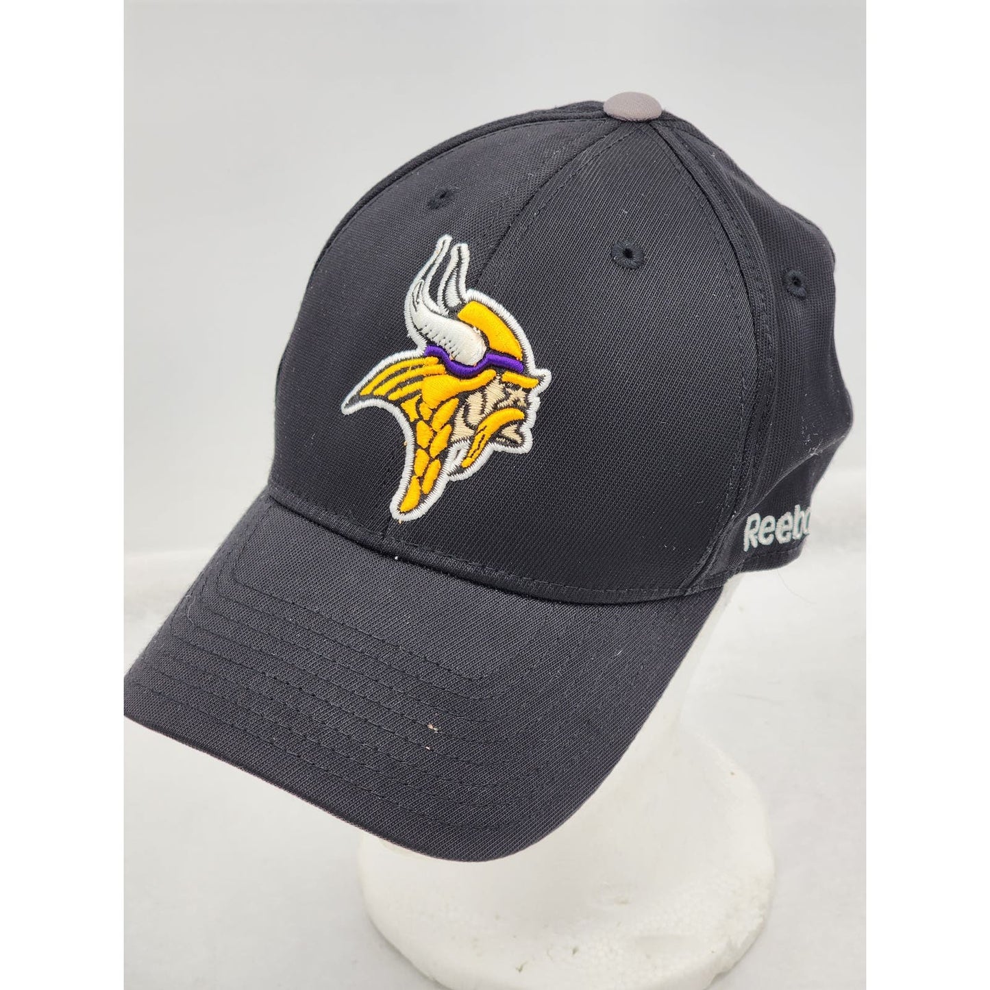 Minnesota Vikings Hat NFL Equipment On Field Reebok Baseball Cap L/XL Sports