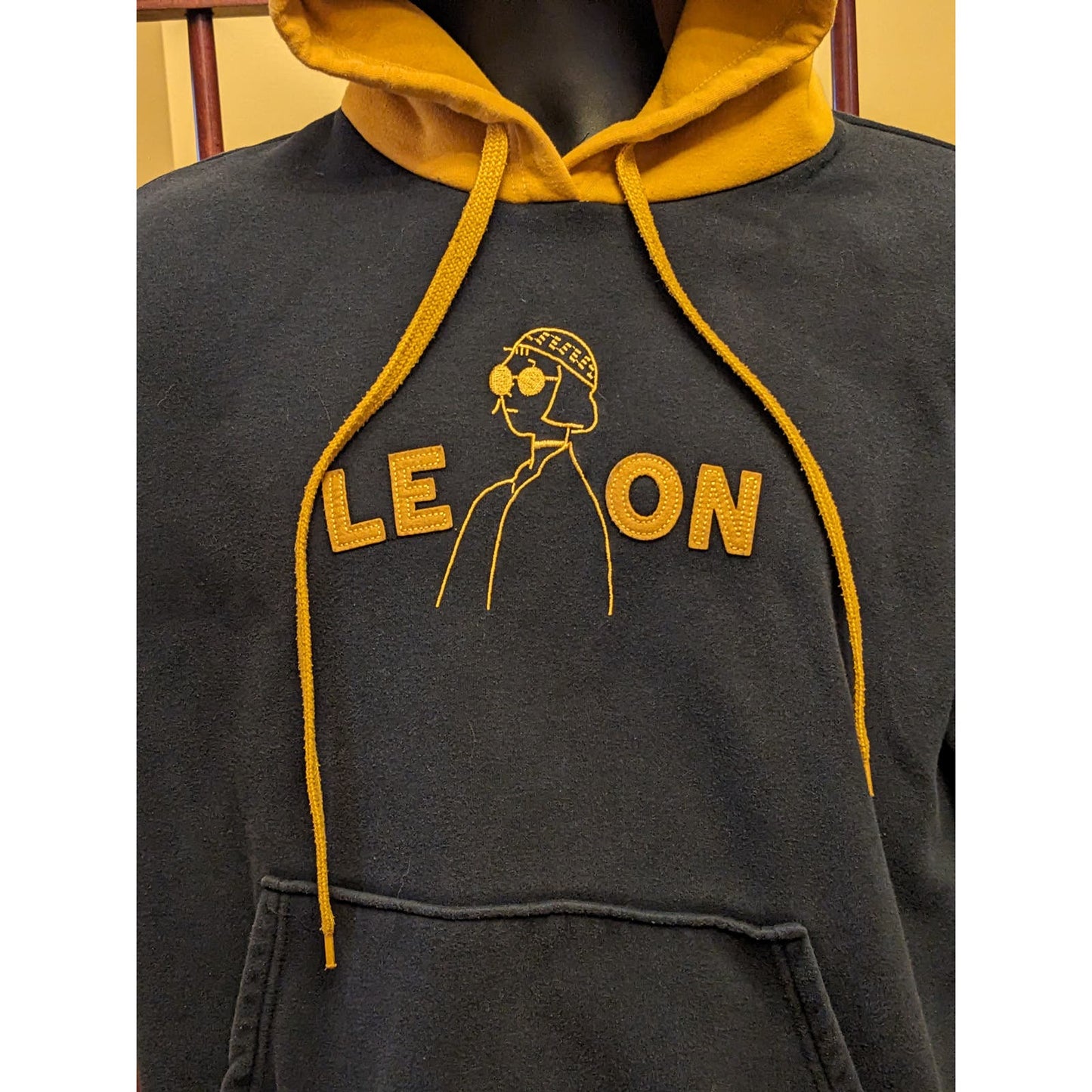 Leon Gosister Mens Small Hoodie Yellow Black Pullover Long Sleeve Streetwear