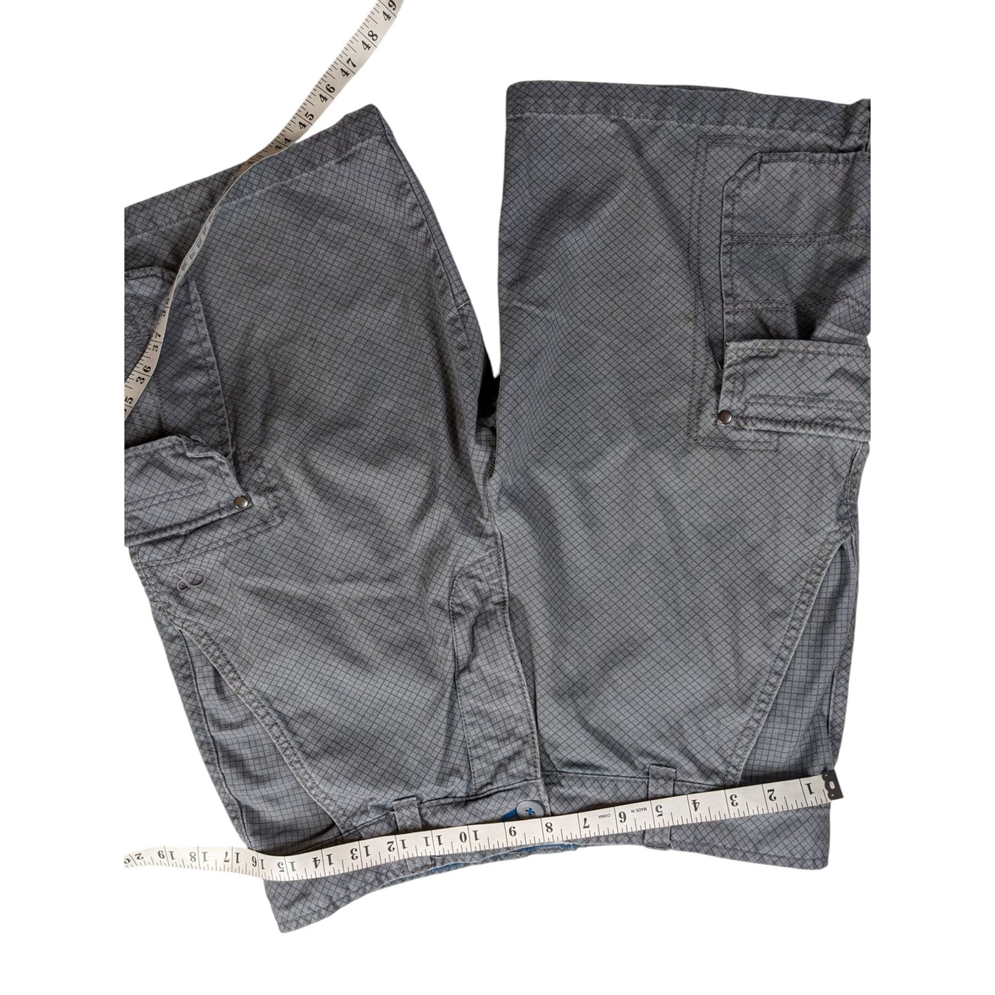 Ocean Pacific OP Mens 34 Cargo Shorts Utility Pockets Checkered Grid Pattern