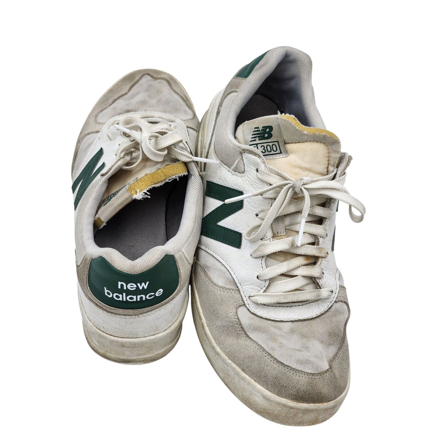 New Balance Court Line Sneakers Mens 10.5 Women 12 Low Top Tennis Shoes CT300WG3