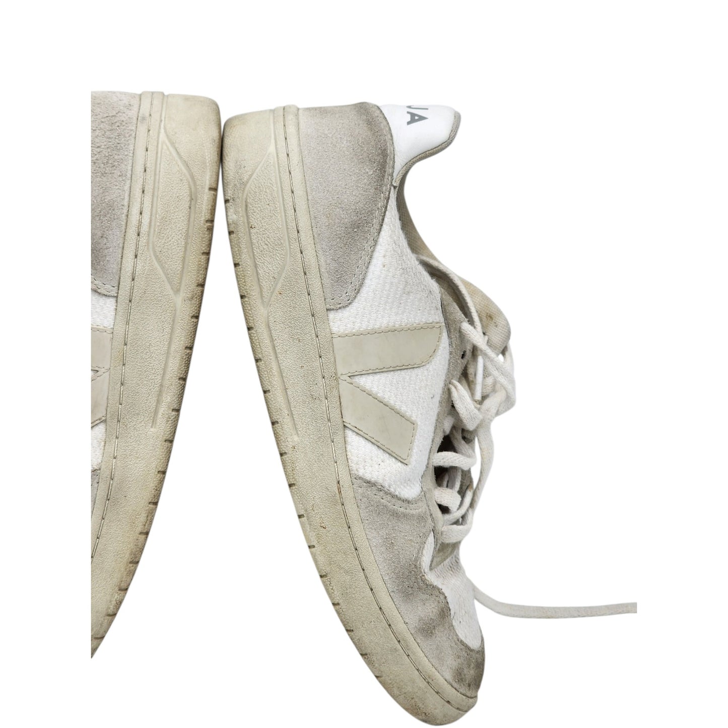 Veja Shoes V-10 Low Top Sustainable Sneakers Womens 10 White Lace Up Brazil