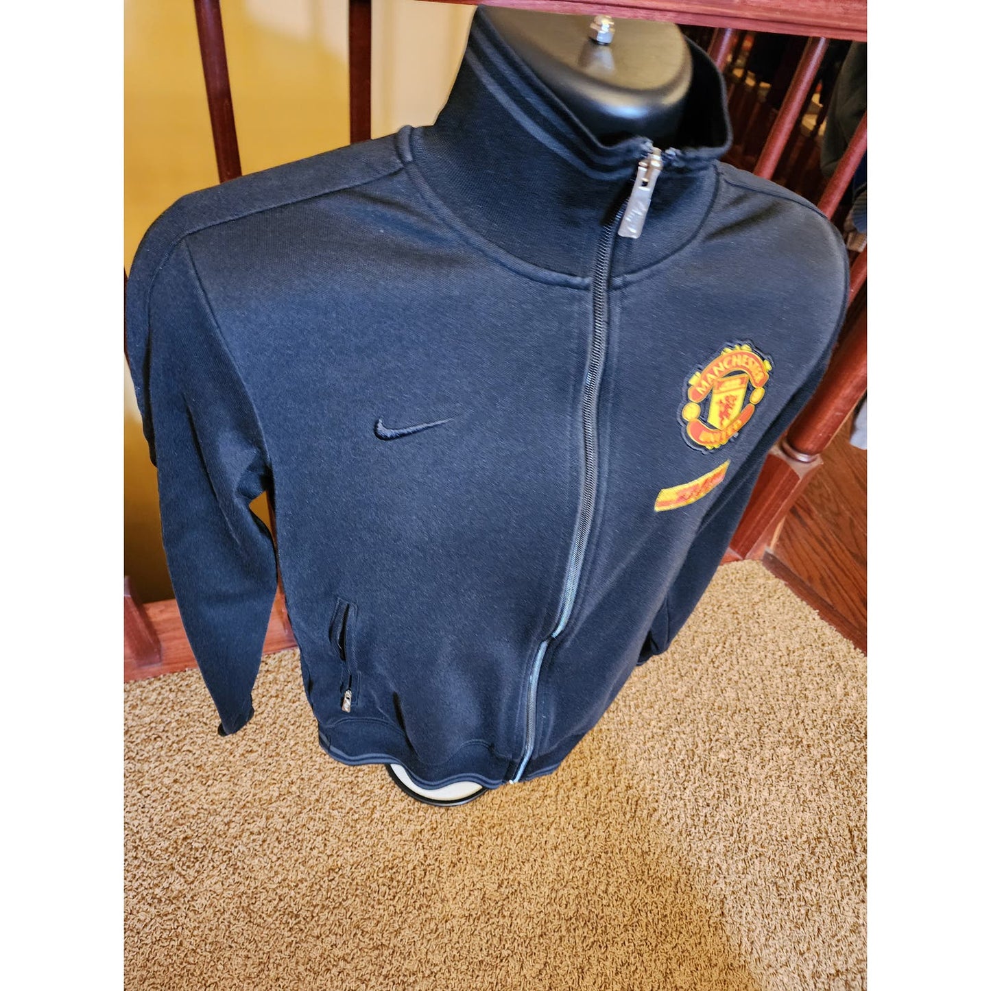 Nike Manchester United Sweater Jacket Full Zip Up DHL Womens Medium Track Train