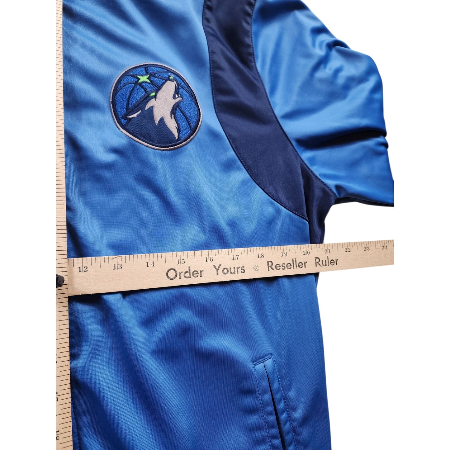 NBA Minnesota Timberwolves G-III Sports by Carl Banks Large Zip Track Jacket