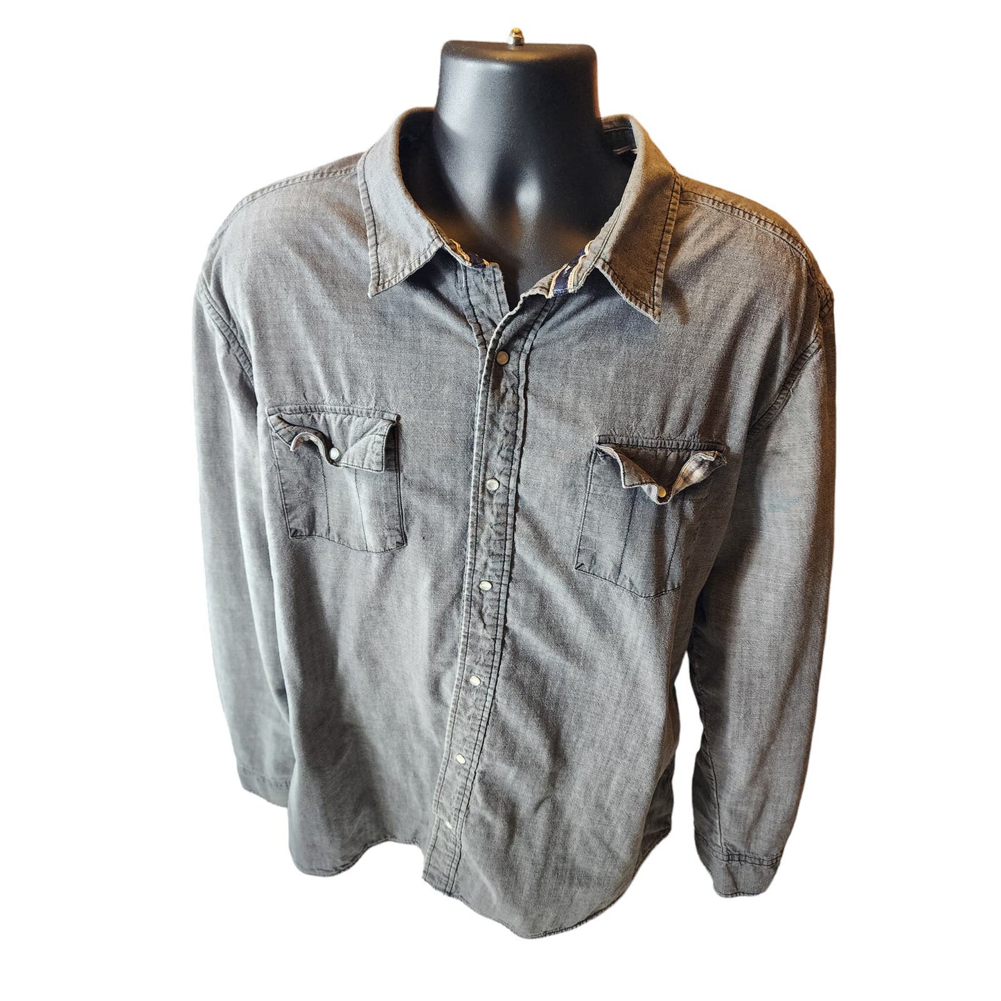 Levis Shirt Mens Large Gray Long Sleeve Pearl Snap Denim Look Distressed Rugged