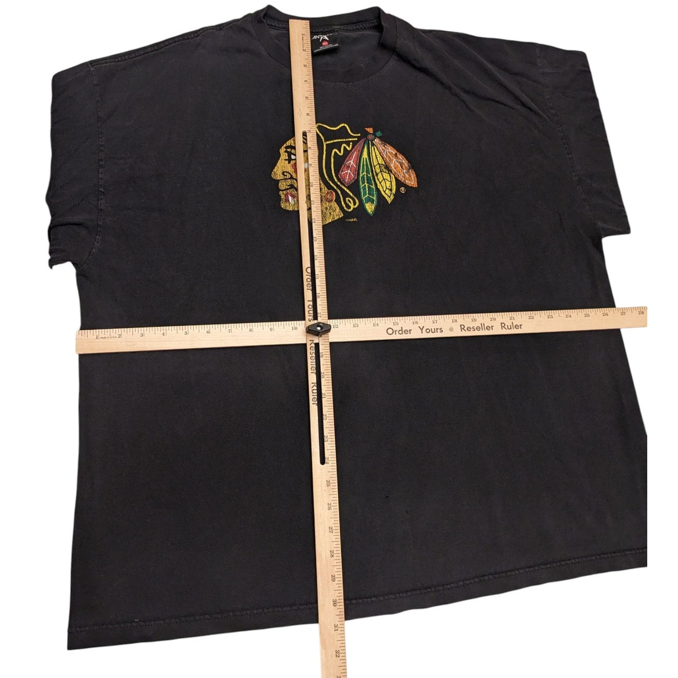 Vintage Antigua Chicago Blackhawks Shirt Men XL NHL Graphic Tee Long Sleeve