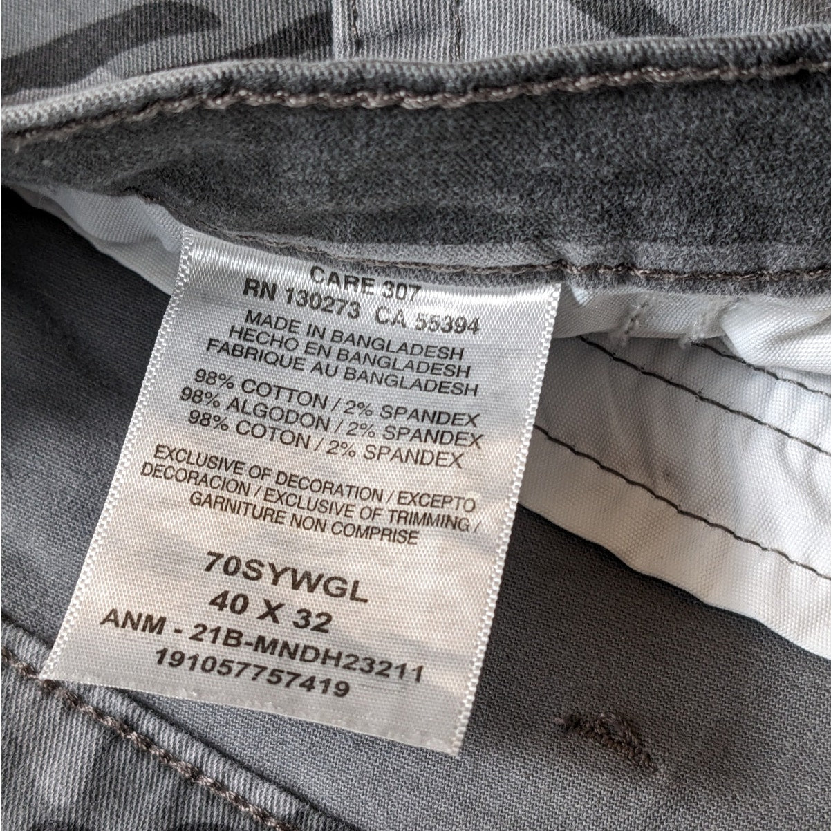 Wrangler Cargo Pants Men Size 40x32 Gray Camouflage Regular Taper Stretch Cotton