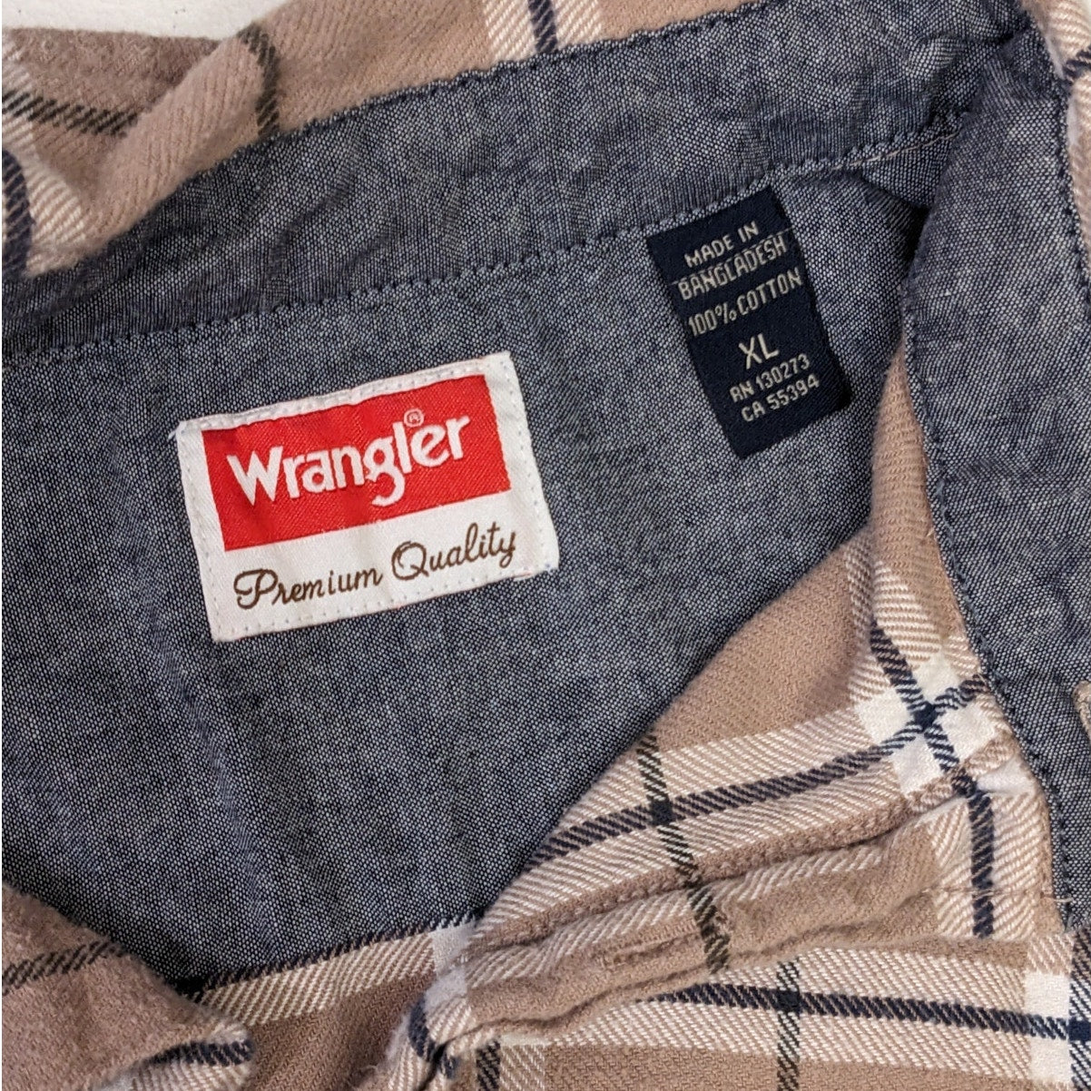 Wrangler Mens XL Brown Flannel Shirt Long Sleeve Button Down Plaid Workwear