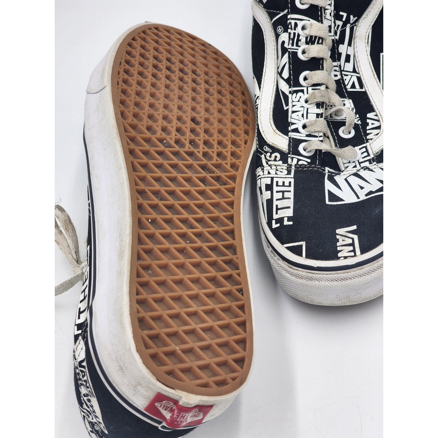Vans Shoes Black White Print Sneakers Mens 12 Low Top Skate Streetwear 500714