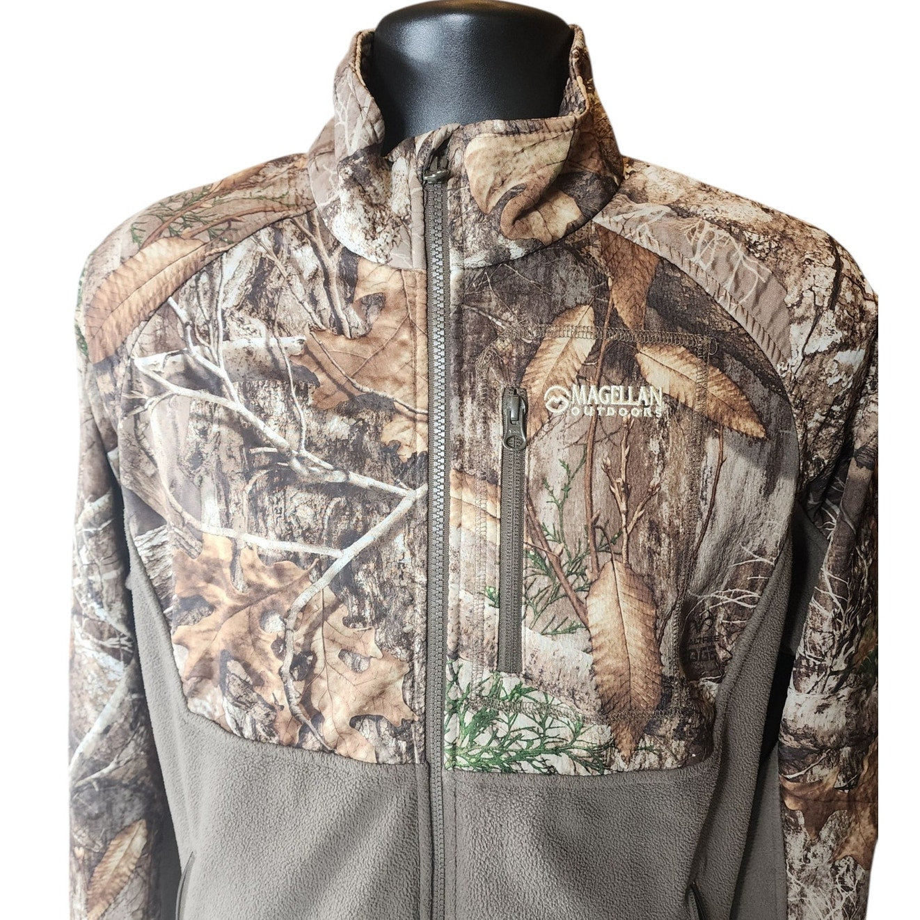 Magellan Outdoors Mens Large Realtree Edge Camo Zip Fleece Jacket Hunting Hiking
