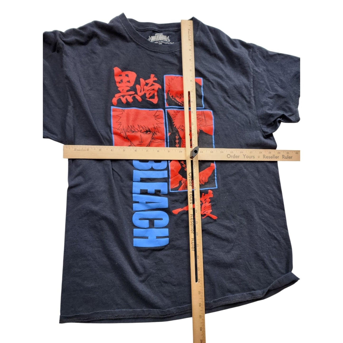 Bleach Anime T Shirt Mens Medium Manga Ichigo Kurosaki Graphic Short Sleeve Tee