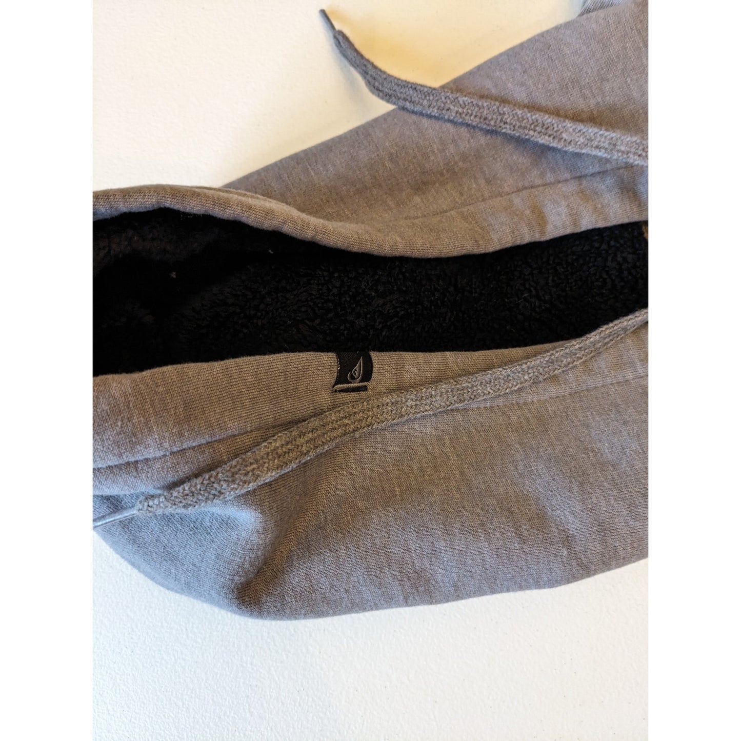 Quiksilver Hoodie Mens Small Gray Zip Up Surf Sweatshirt Kangaroo Pockets