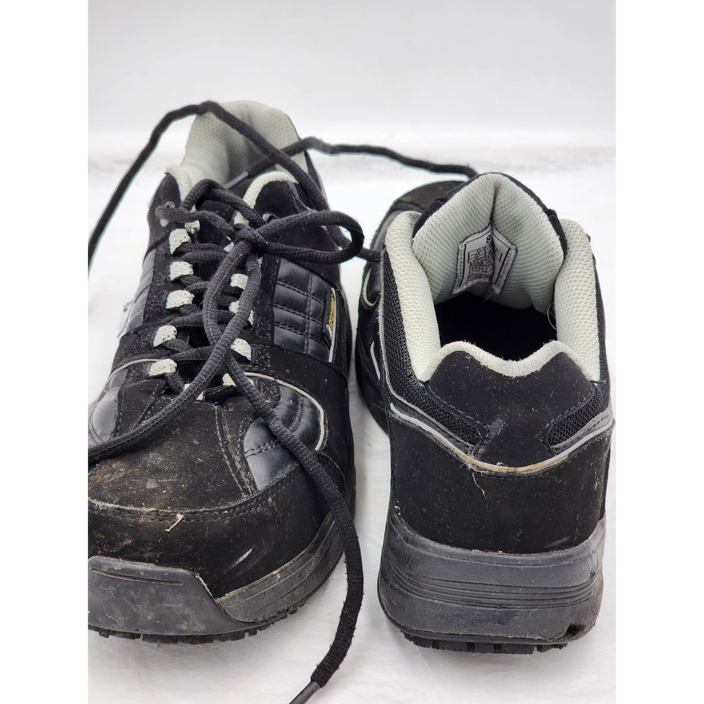 SFC Pro Non Slip Work Shoes Mens 7 Womens 8.5 Professional Healthcare Industrial