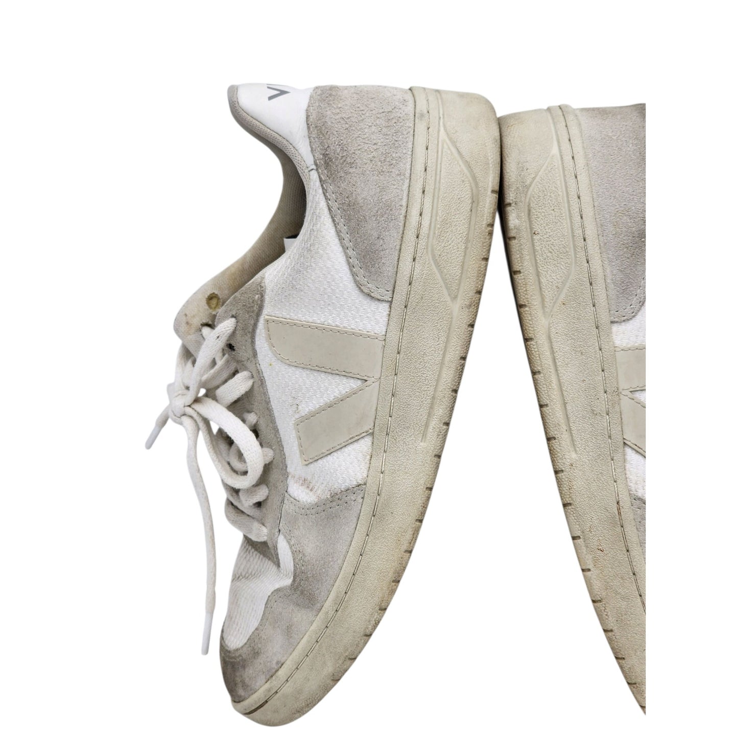 Veja Shoes V-10 Low Top Sustainable Sneakers Womens 10 White Lace Up Brazil
