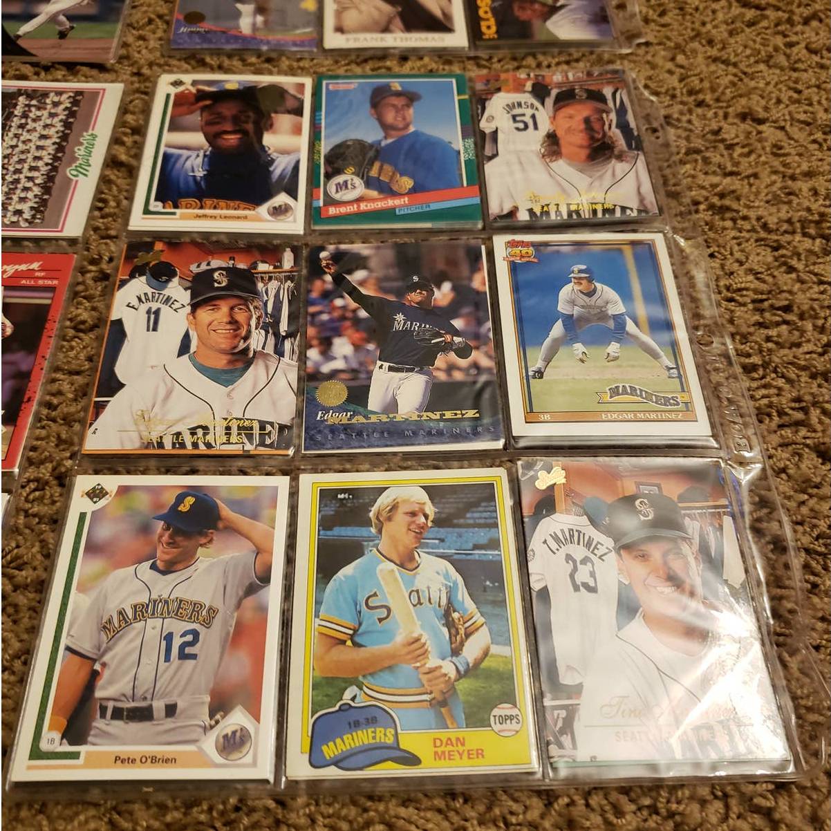 Large Lot of 1000+ Baseball Cards 90 are In Plastic Sleeve Pages 1970s-1990s