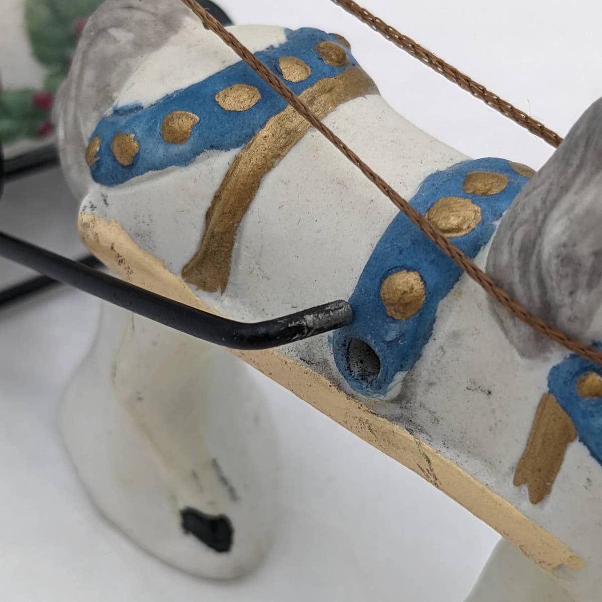 Set of 2 Christmas Figurines Waving Santa Present Carriage Horse