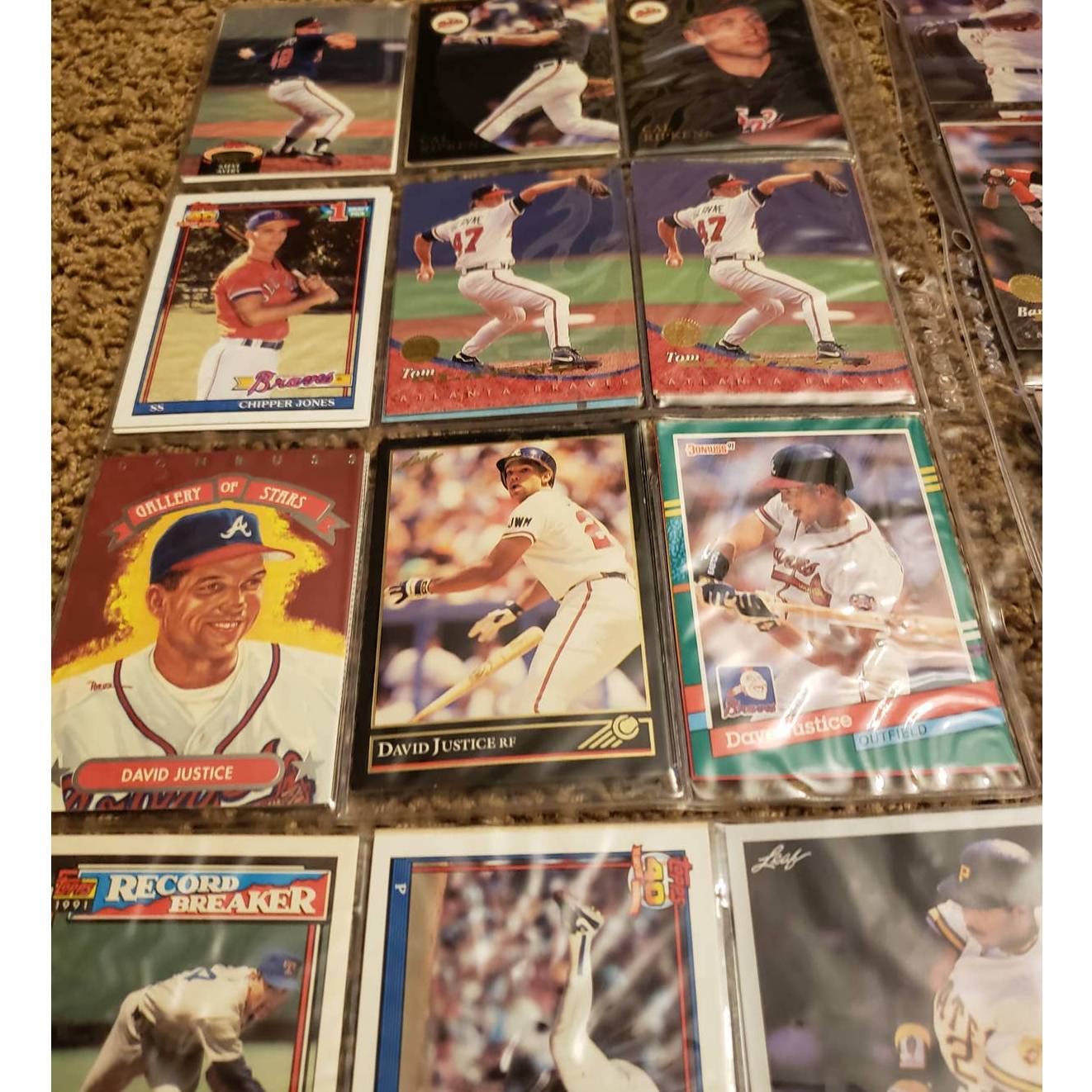 Large Lot of 1000+ Baseball Cards 90 are In Plastic Sleeve Pages 1970s-1990s