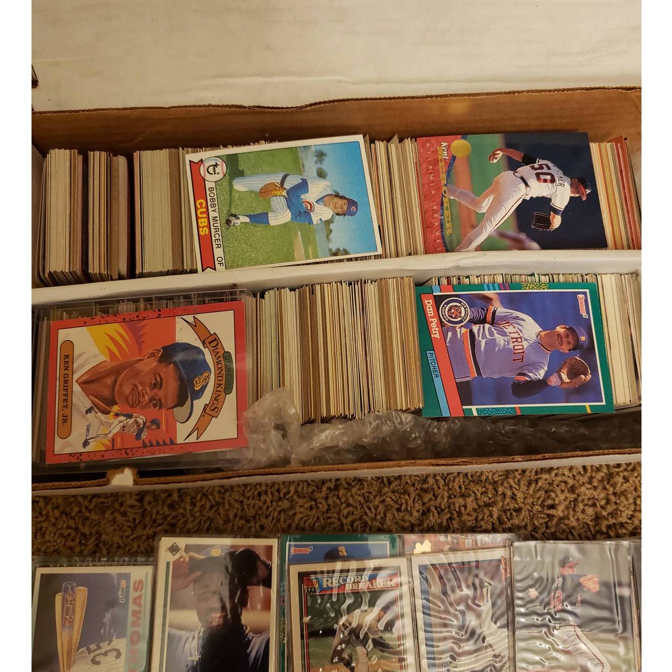 Large Lot of 1000+ Baseball Cards 90 are In Plastic Sleeve Pages 1970s-1990s