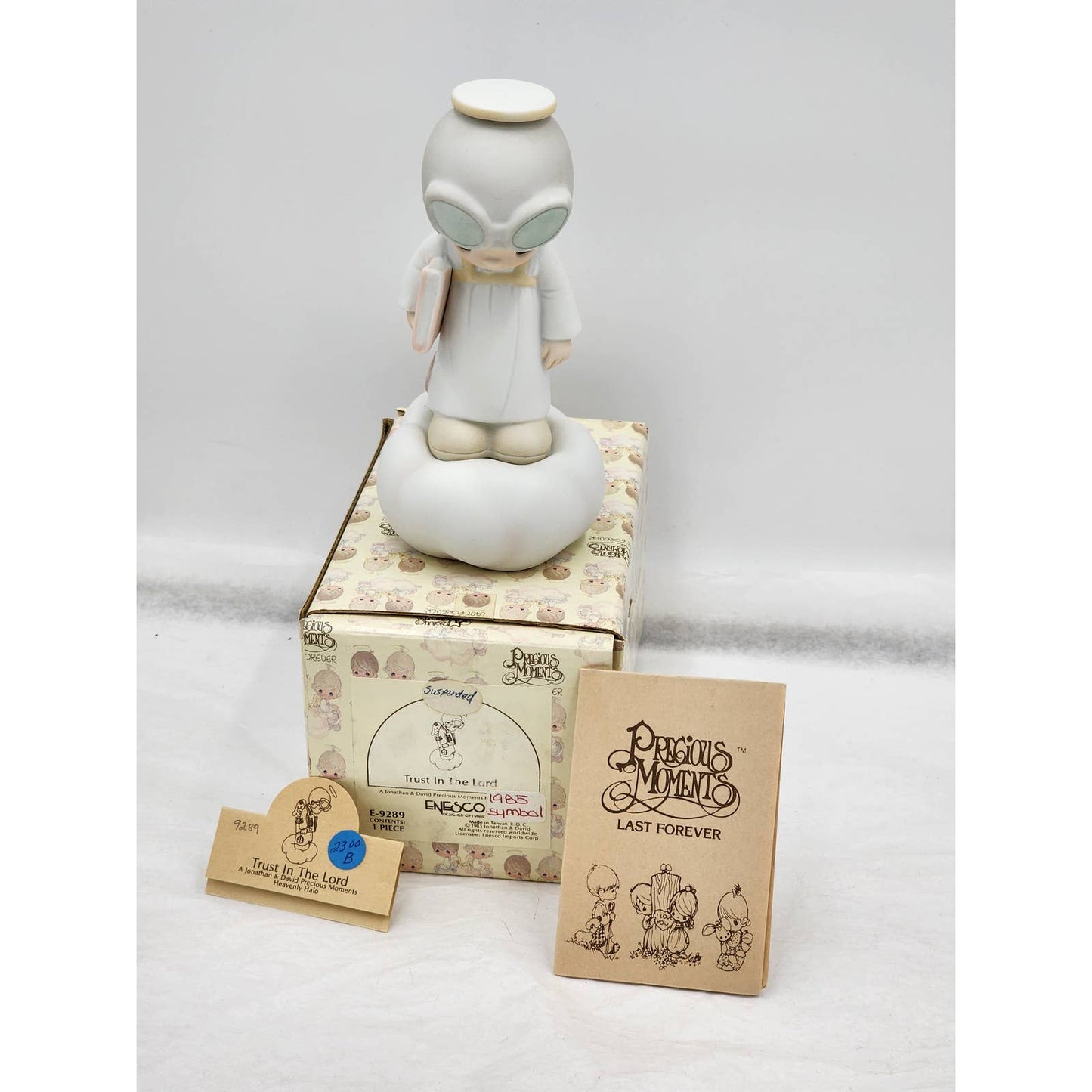 Precious Moments Figurine Trust In The Lord Vintage 1982 E-9289 W/Box Tags