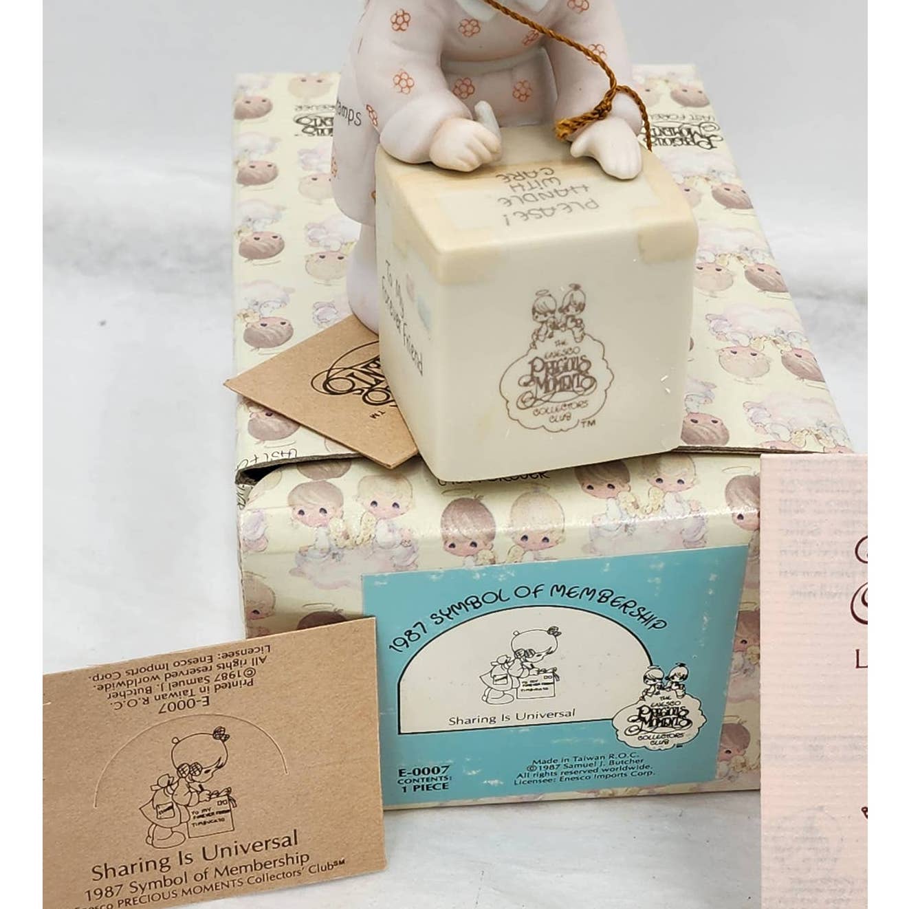Precious Moments Sharing Is Universal E-0007 1987 Symbol Of Membership Box Tags