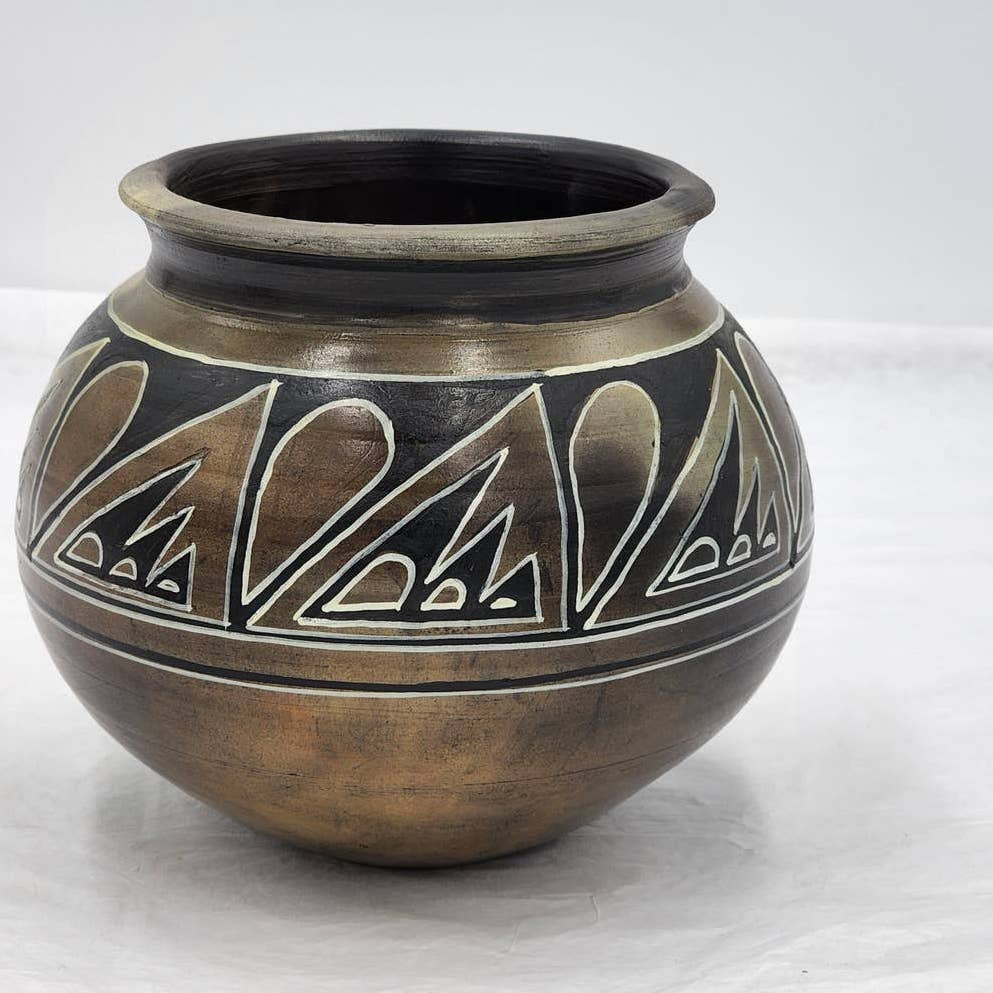 Native American Style Mid-East Chinese Ceramic Pottery Handformed Allen Omarzu