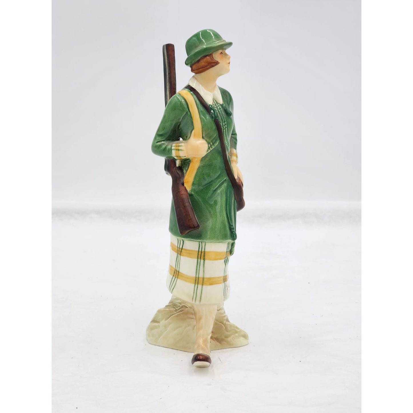 Goebel West Germany To The Hunt 1913 Female European Hunting Figurine 8"