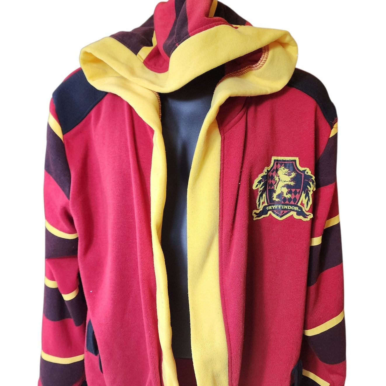 Harry Potter Gryffindor Robe Hoodie Small Medium Cosplay Wizard Cape Loungewear