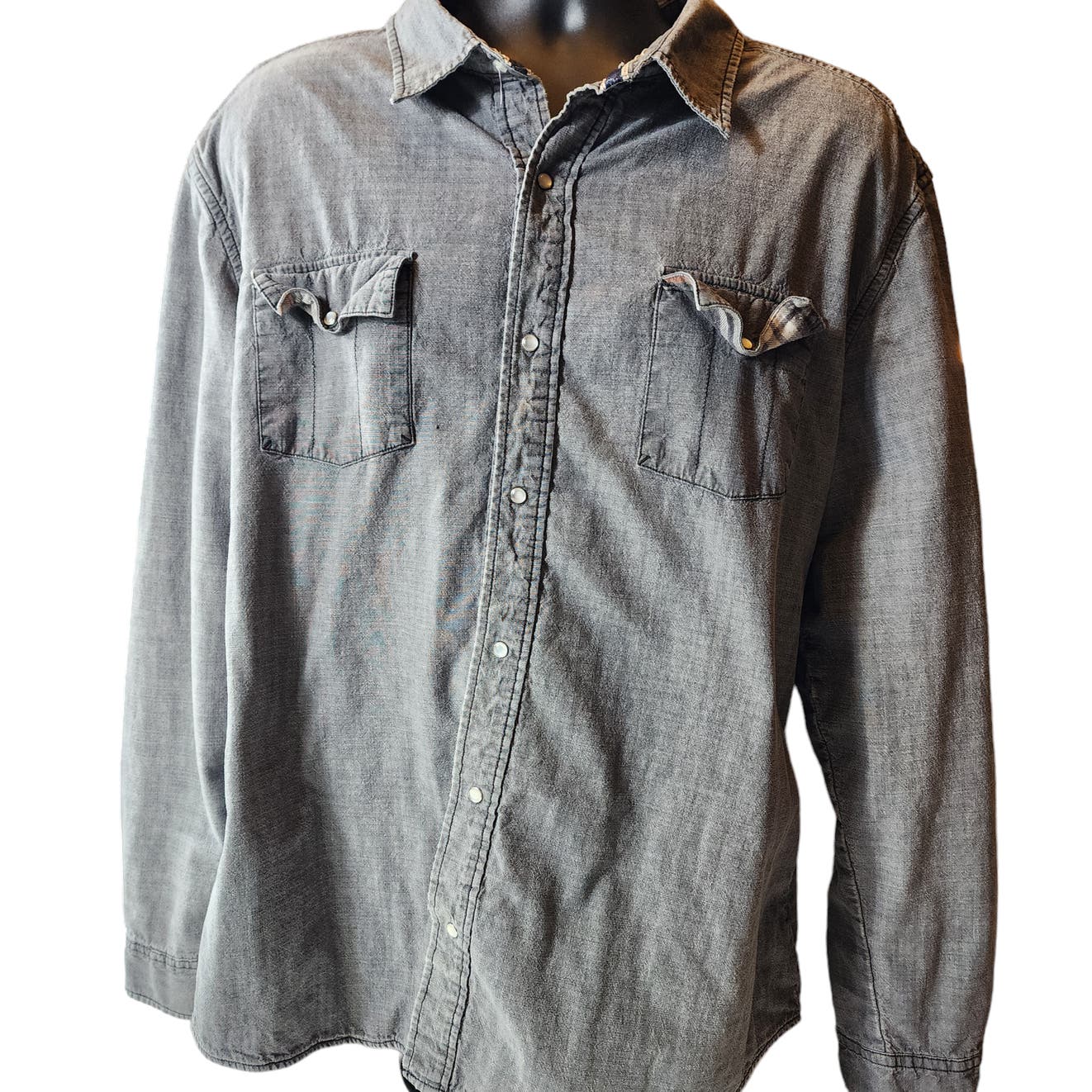 Levis Shirt Mens Large Gray Long Sleeve Pearl Snap Denim Look Distressed Rugged