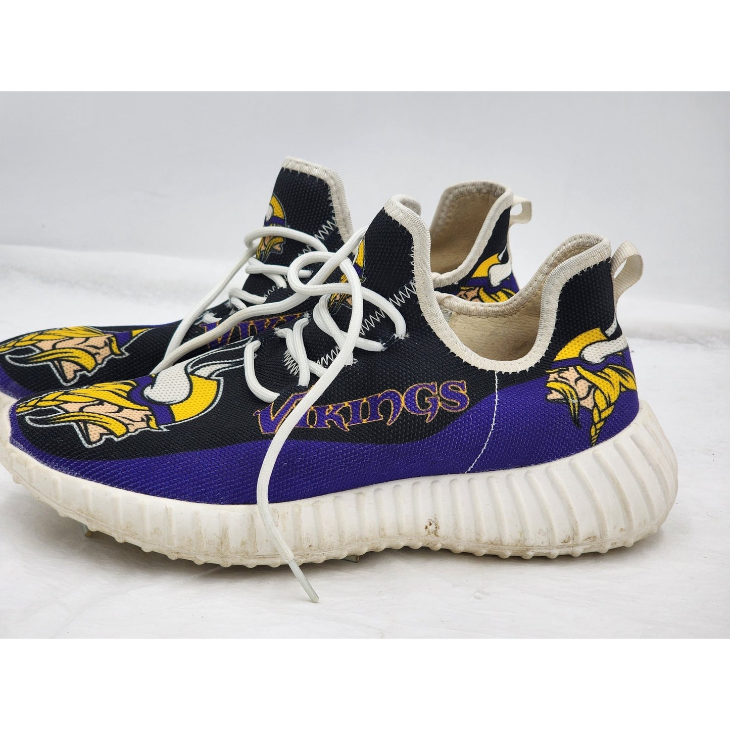 Minnesota Vikings Logo Design Sneakers Mens 7 Womens 9 40 EU Purple Sports Shoes