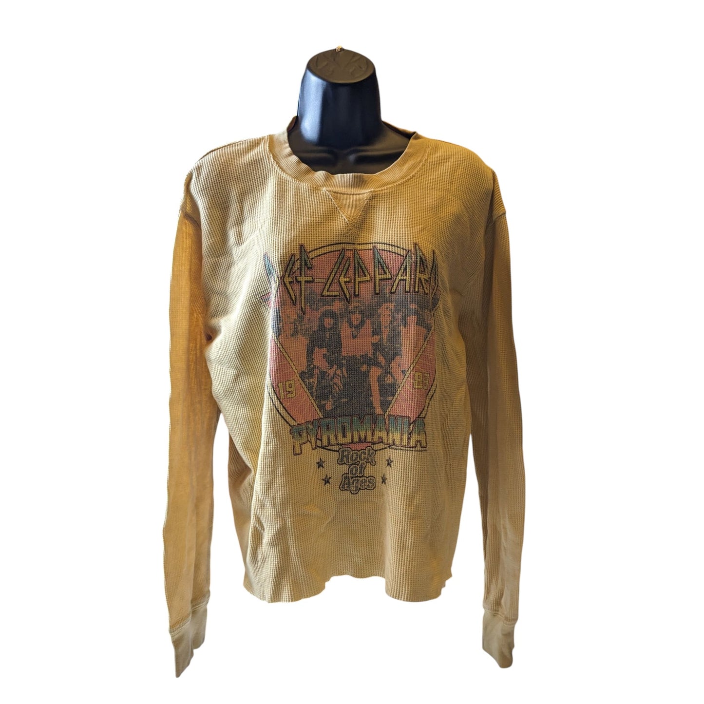 Def Leppard Pyromania Long Sleeve Thermal Top Womens Medium Band Graphic Shirt