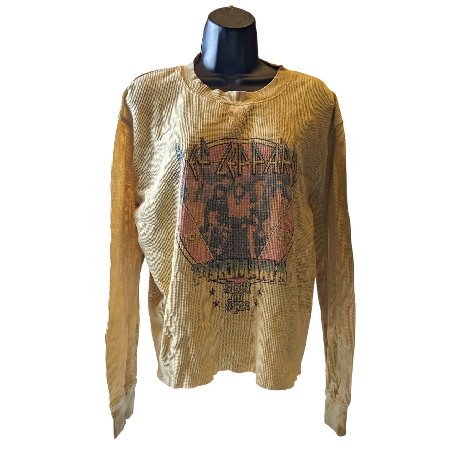 Def Leppard Pyromania Long Sleeve Thermal Top Womens Medium Band Graphic Shirt