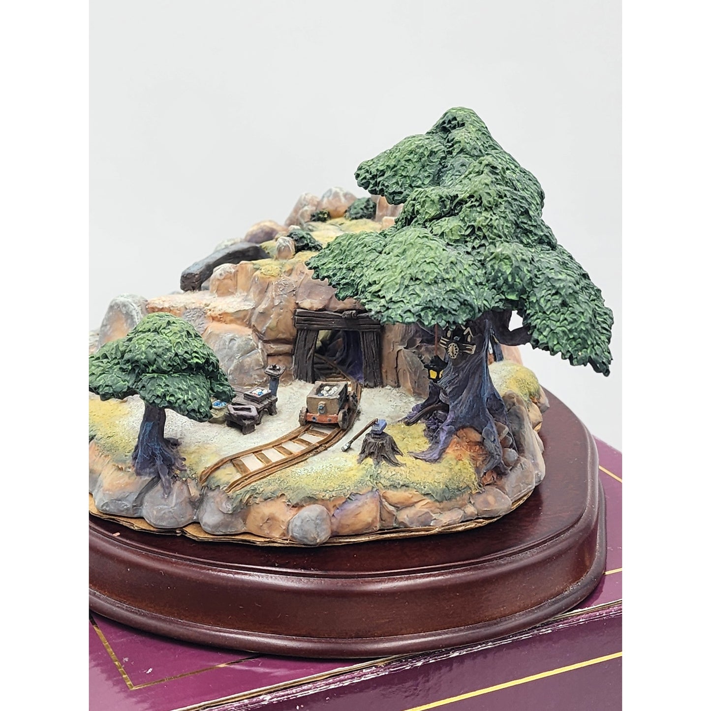 WDCC Disney Enchanted Places Snow White Seven Dwarfs Jewel Mine Vintage Box COA