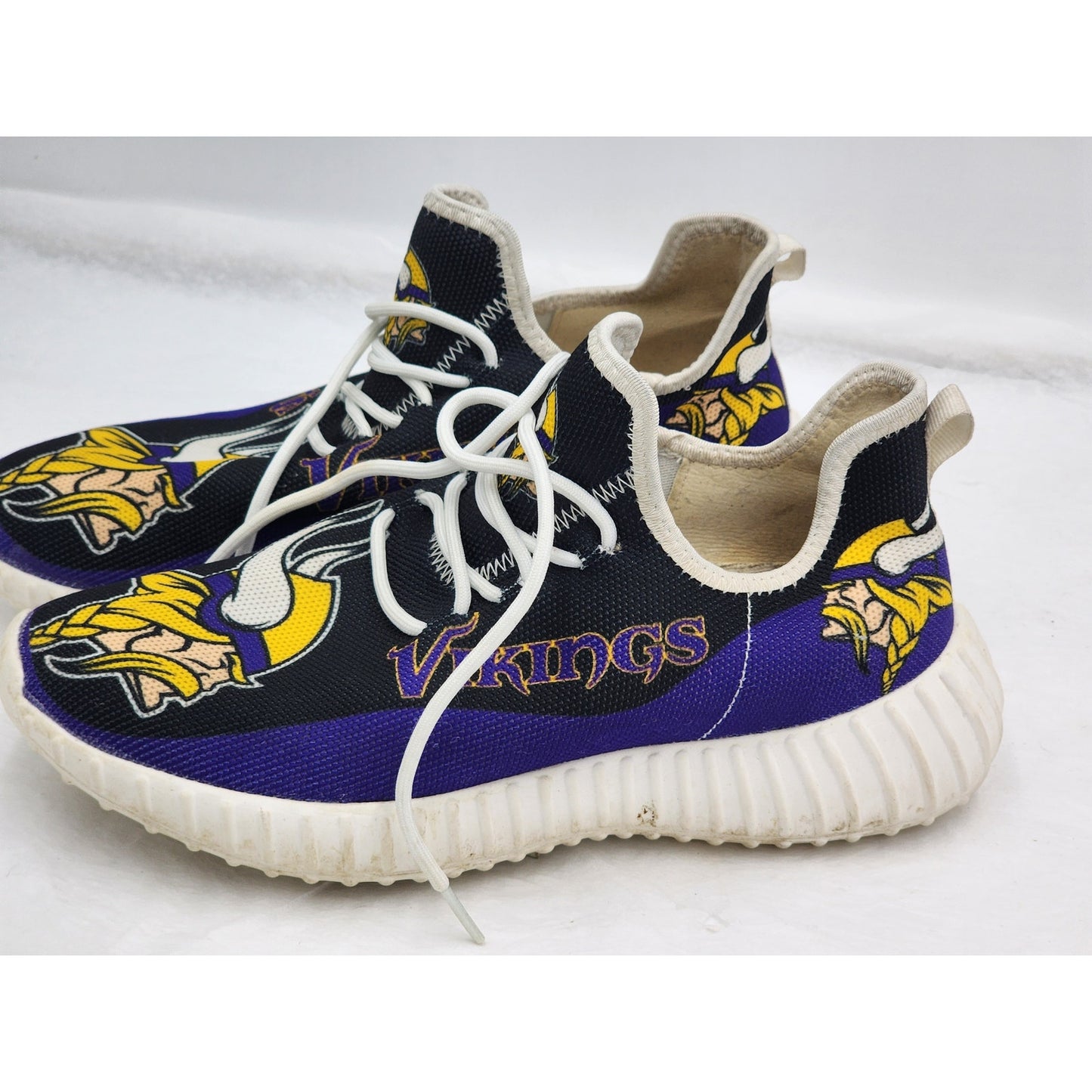 Minnesota Vikings Logo Design Sneakers Mens 7 Womens 9 40 EU Purple Sports Shoes