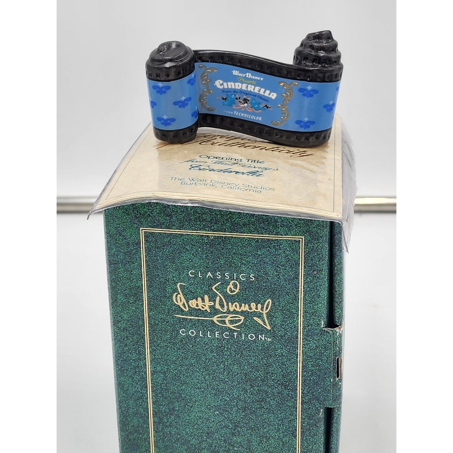 WDCC Cinderella Opening Title Film Reel Figurine Disney Vintage Retired COA Box