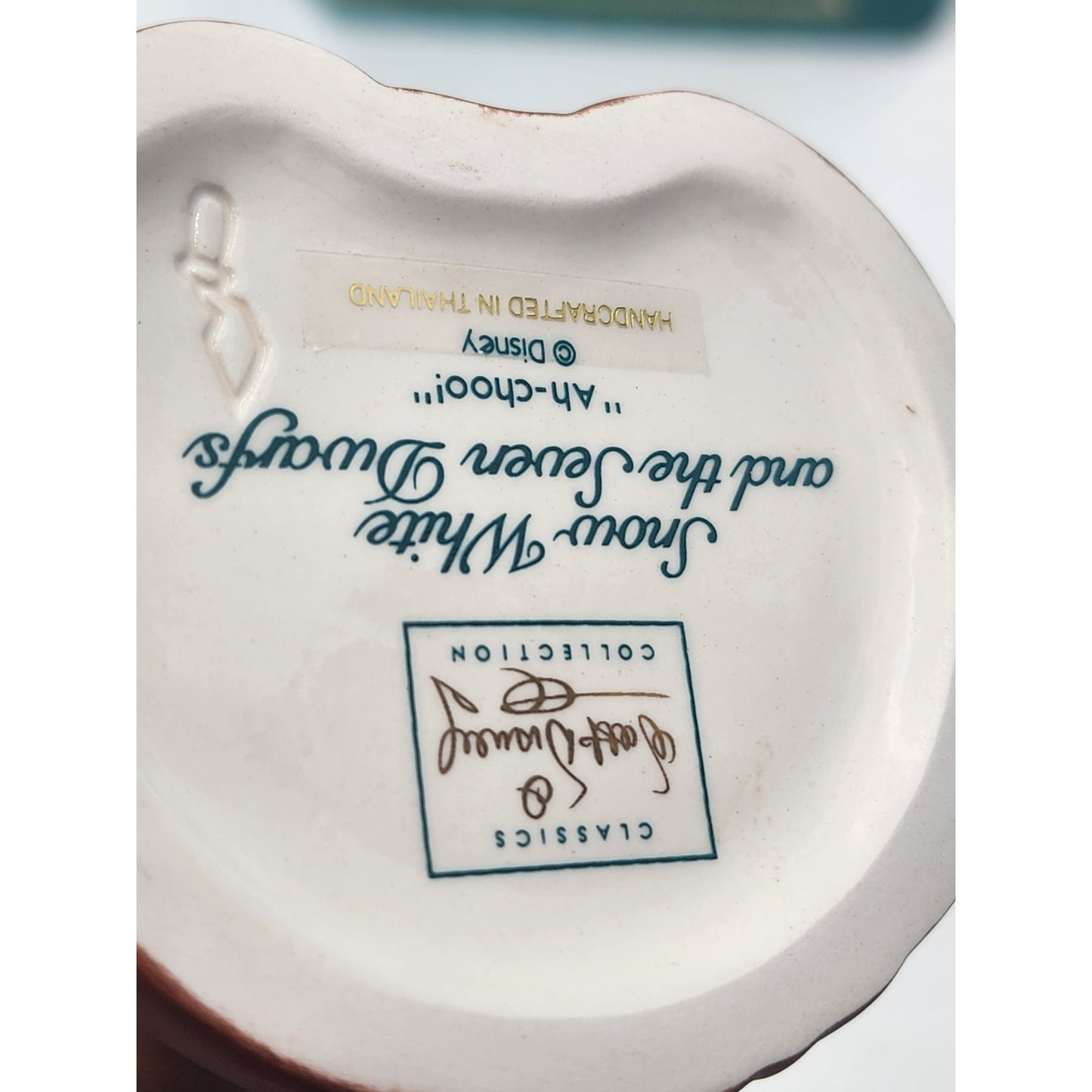 WDCC Sneezy Snow White Seven Dwarfs “Ah-Choo!” Disney Retired Vintage COA Box