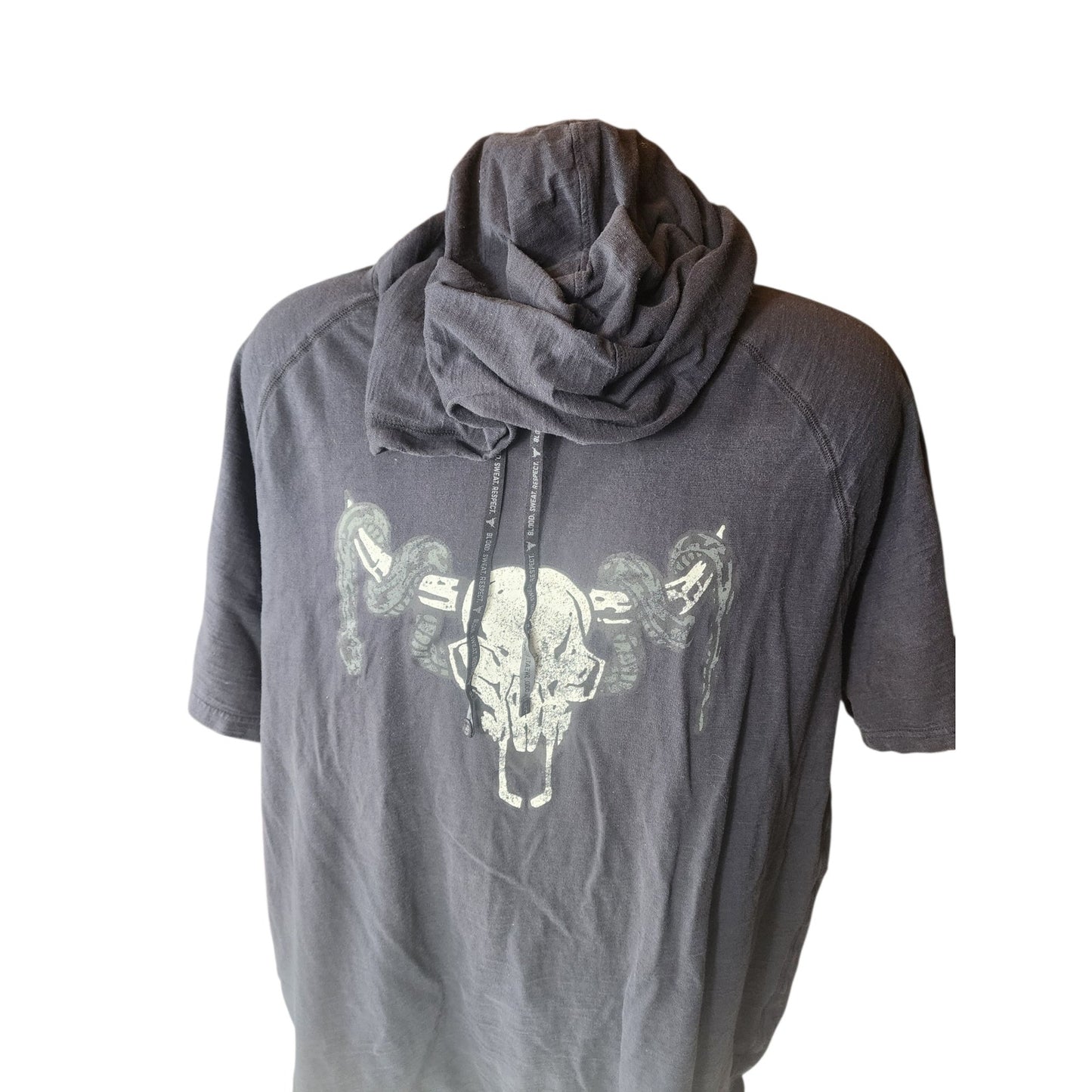 Under Armour Project Rock Hoodie Men XXL Bull Skull Graphic Short Sleeve Loose