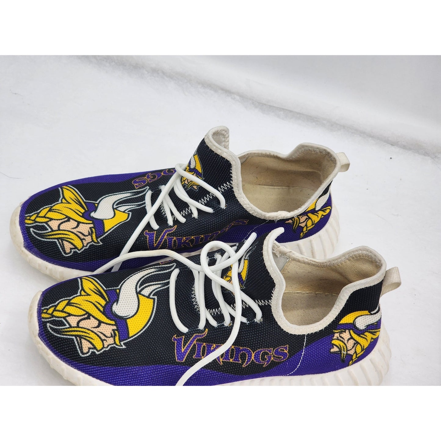 Minnesota Vikings Logo Design Sneakers Mens 7 Womens 9 40 EU Purple Sports Shoes