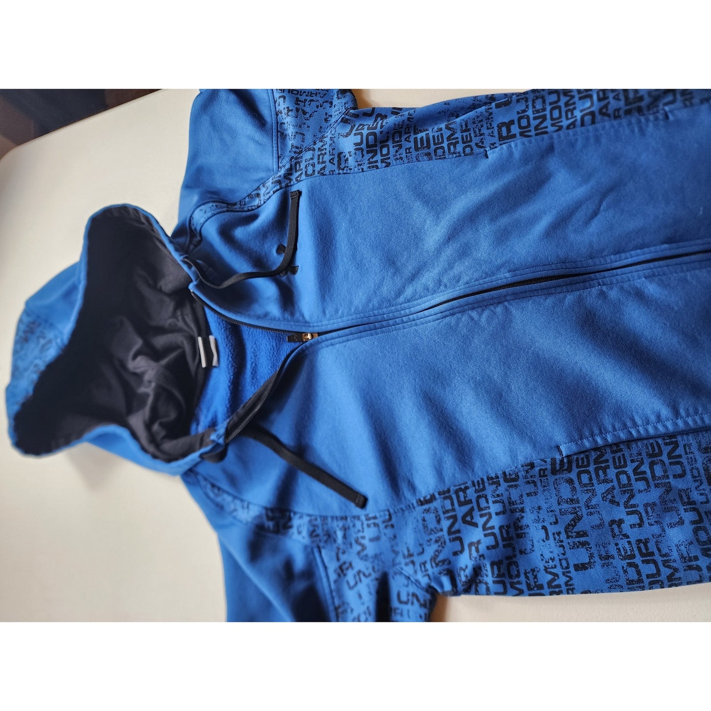 Under Armour Hoodie Men Small Women Medium Zip Sweatshirt Jacket Gym Drawstring