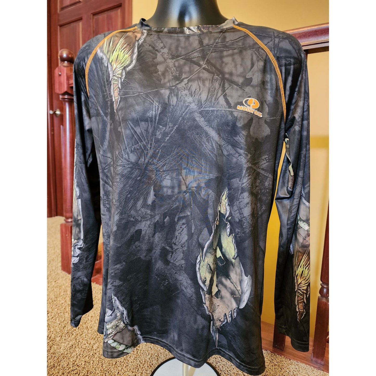 Mossy Oak Shirt Long Sleeve Mens Small Camo Hunting Apparel Outdoor Clothing