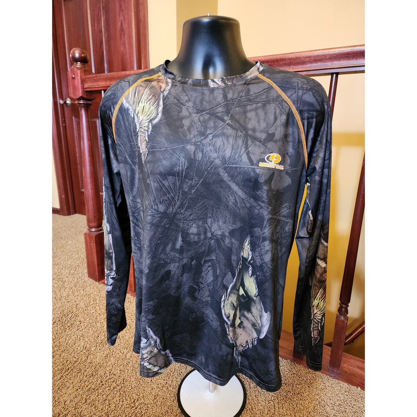 Mossy Oak Shirt Long Sleeve Mens Small Camo Hunting Apparel Outdoor Clothing