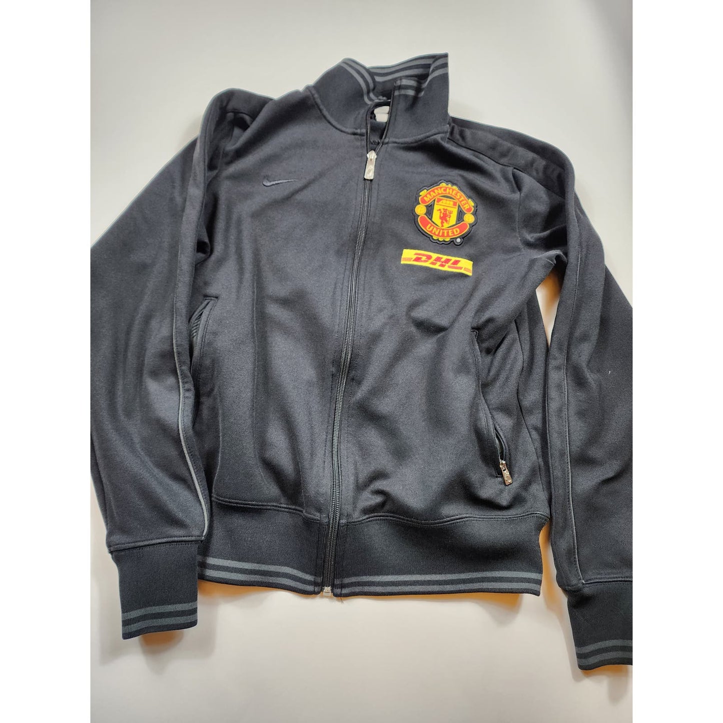 Nike Manchester United Sweater Jacket Full Zip Up DHL Womens Medium Track Train